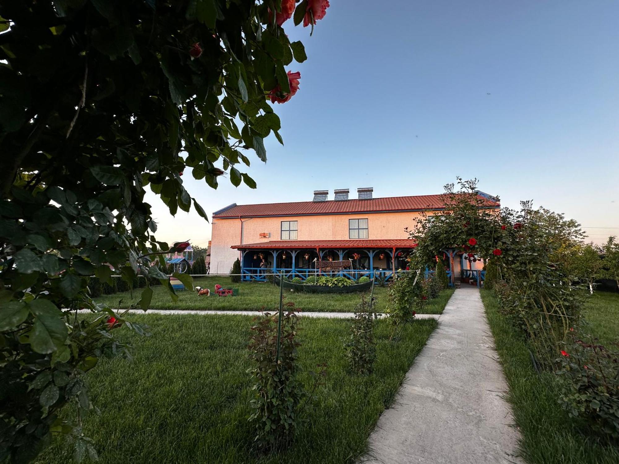 Agropensiuea Casa Uncu Hotel Муригьол Екстериор снимка