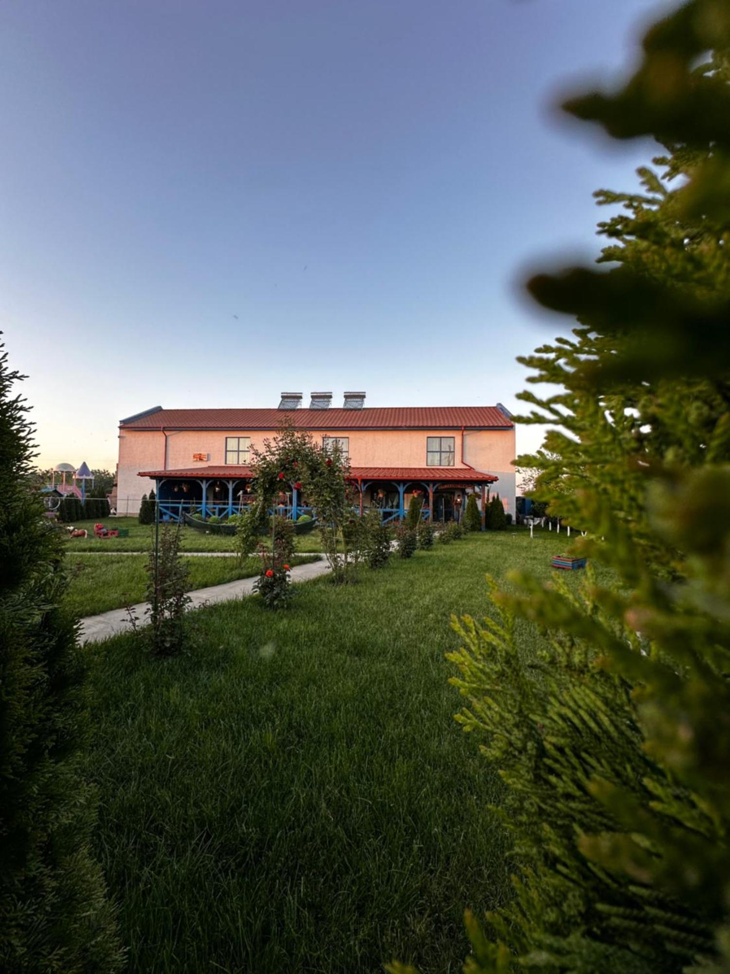 Agropensiuea Casa Uncu Hotel Муригьол Екстериор снимка